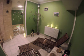 Prostor pro relaxaci v rodinné sauně Relax Troja Praha